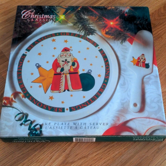 Christmas Classics Cake Plate with Server - Picture 1 of 7